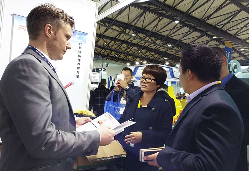 Projects of crack grooving machine