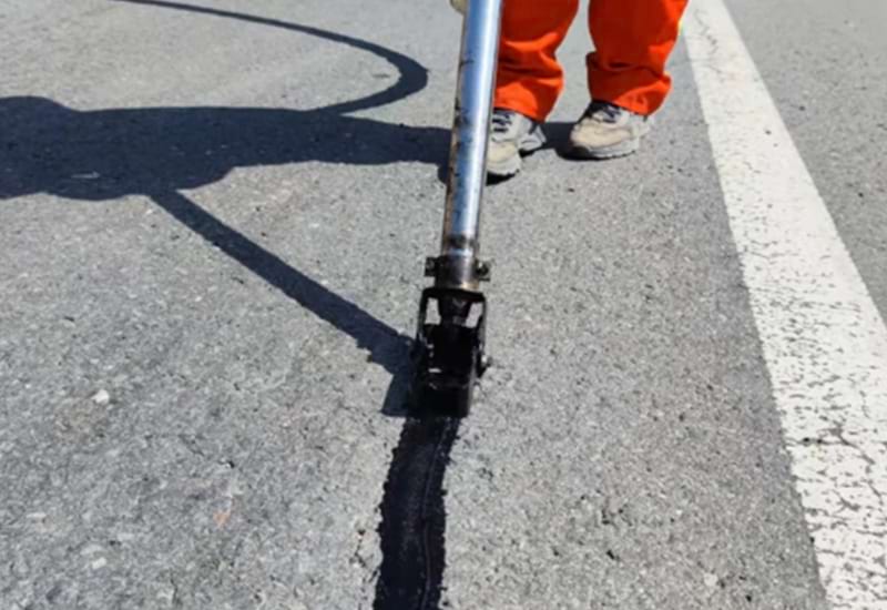 What Is Asphalt Sealant? What Are The Characteristics?